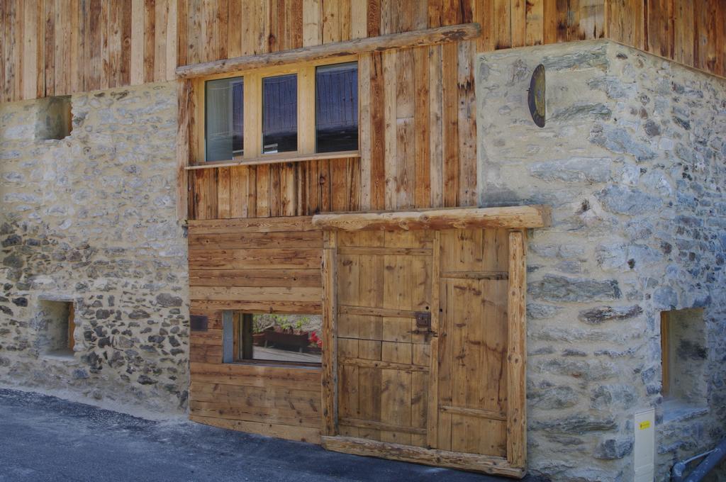Appartement Dans Chalet De Montagne Bozel Oda fotoğraf