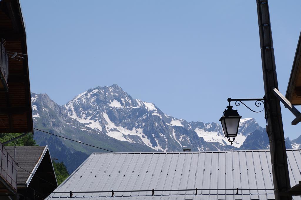 Appartement Dans Chalet De Montagne Bozel Oda fotoğraf