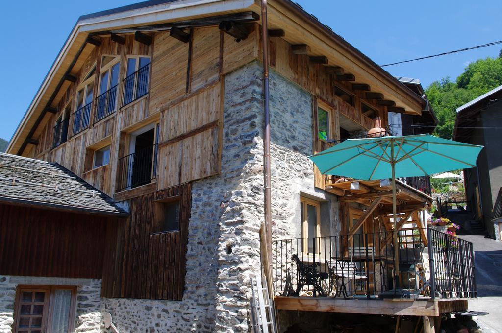Appartement Dans Chalet De Montagne Bozel Oda fotoğraf